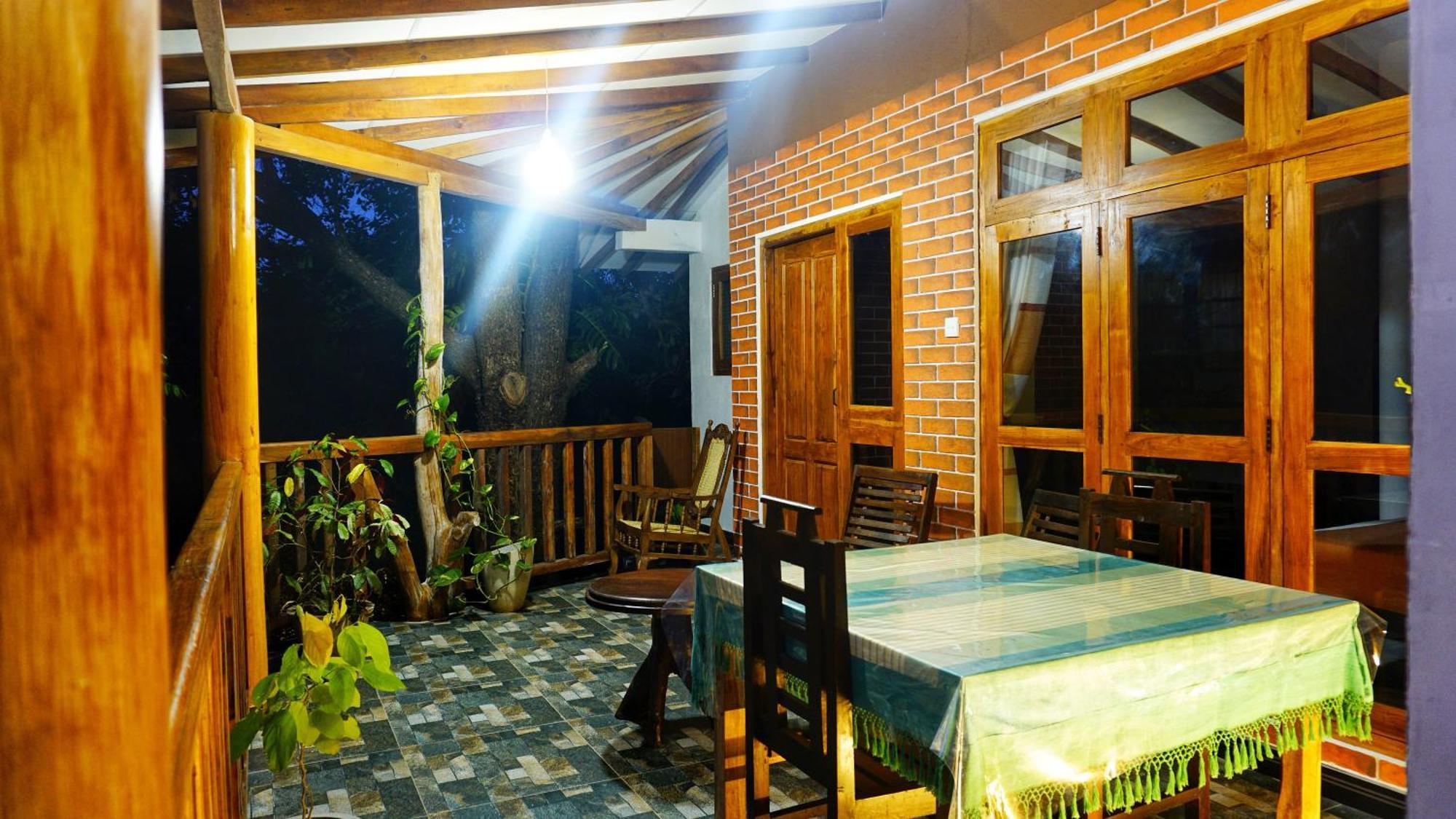 Sigiri Dilu Villa Sigiriya Exterior photo